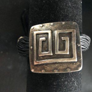 Vintage-style leather bracelet